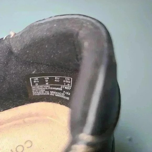 SOLD Clarks Cora Harbor Black Leather Shoes Womens 9 M Zip Cushioned Lightweight - Picture 4 of 11